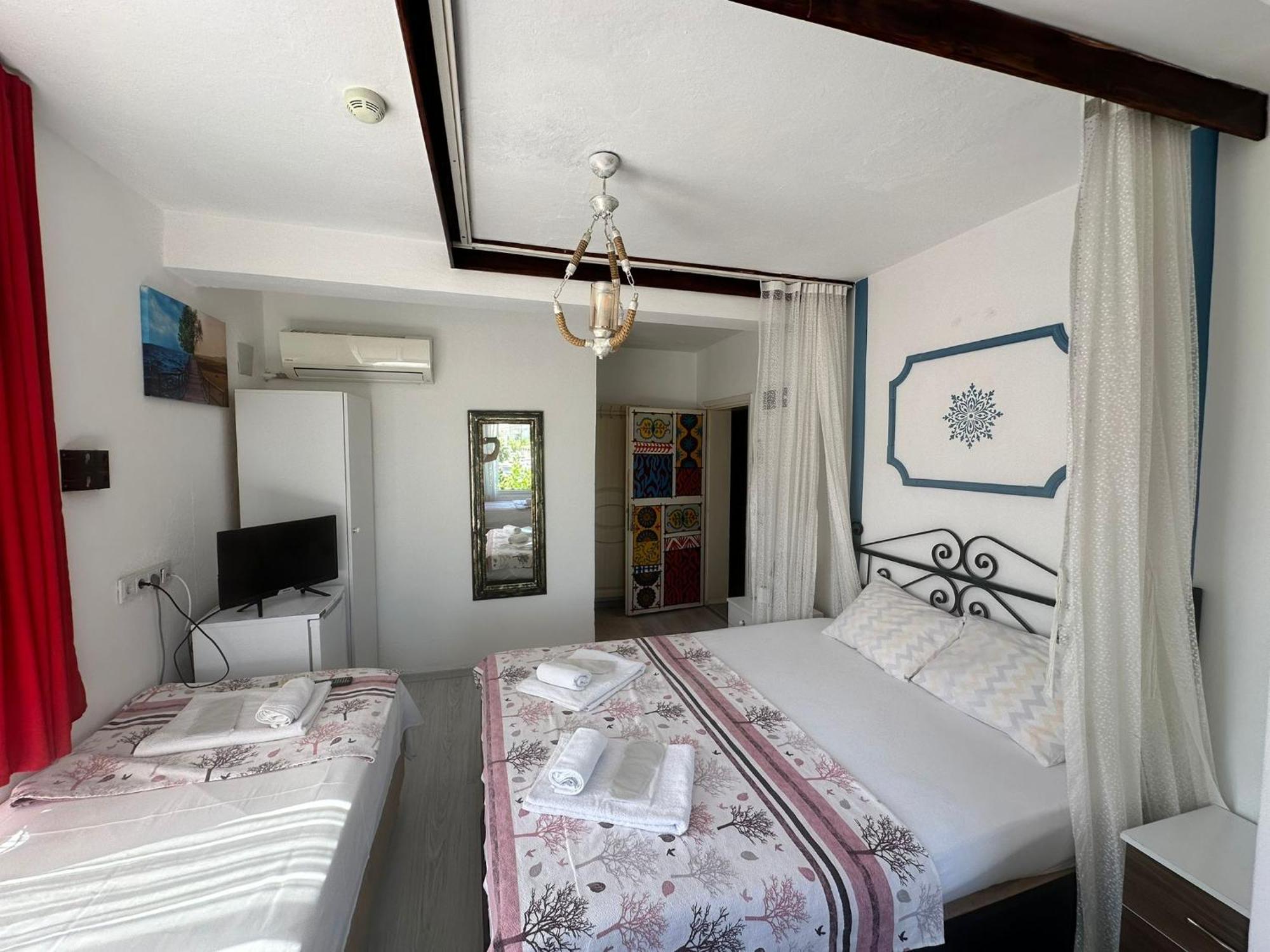 Bonjourla Hotel