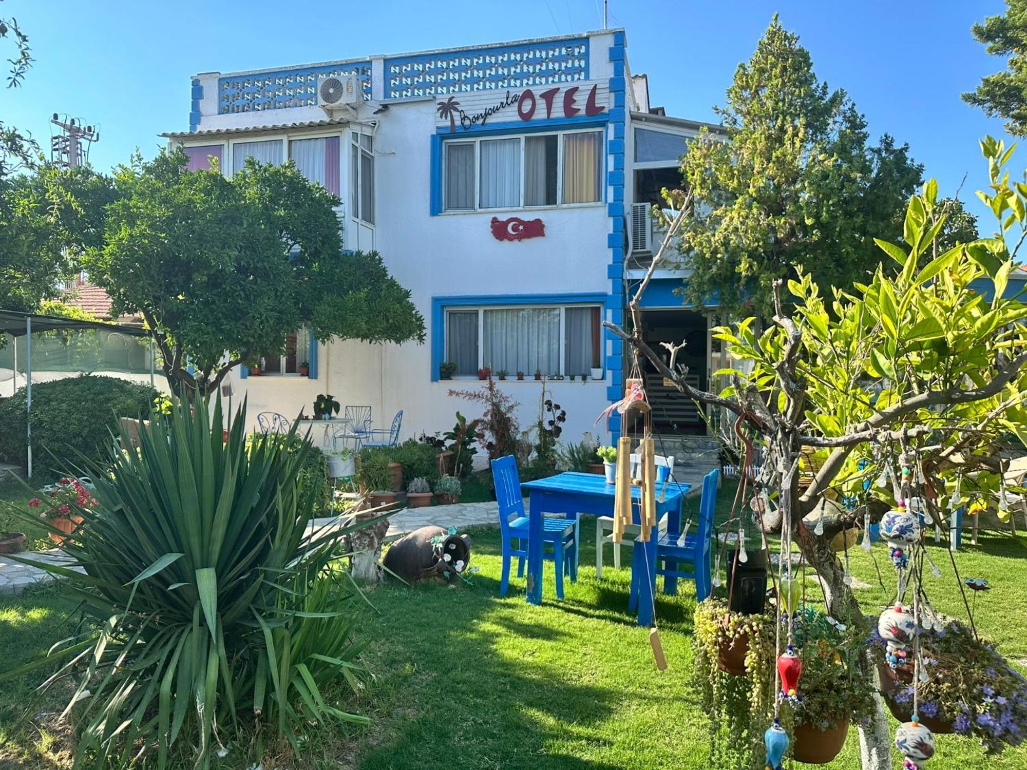 Bonjourla